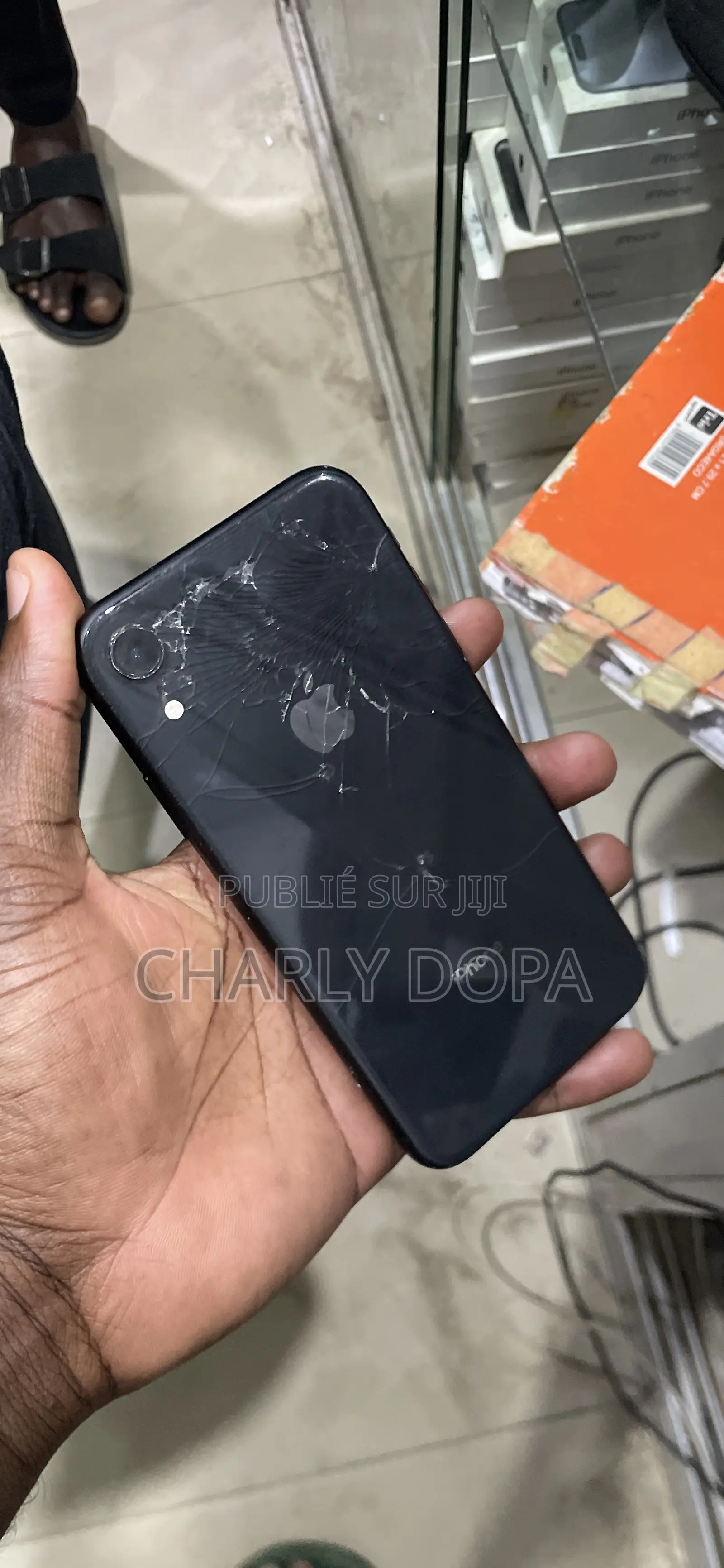 Pomme iPhone XR 64 GB Noir