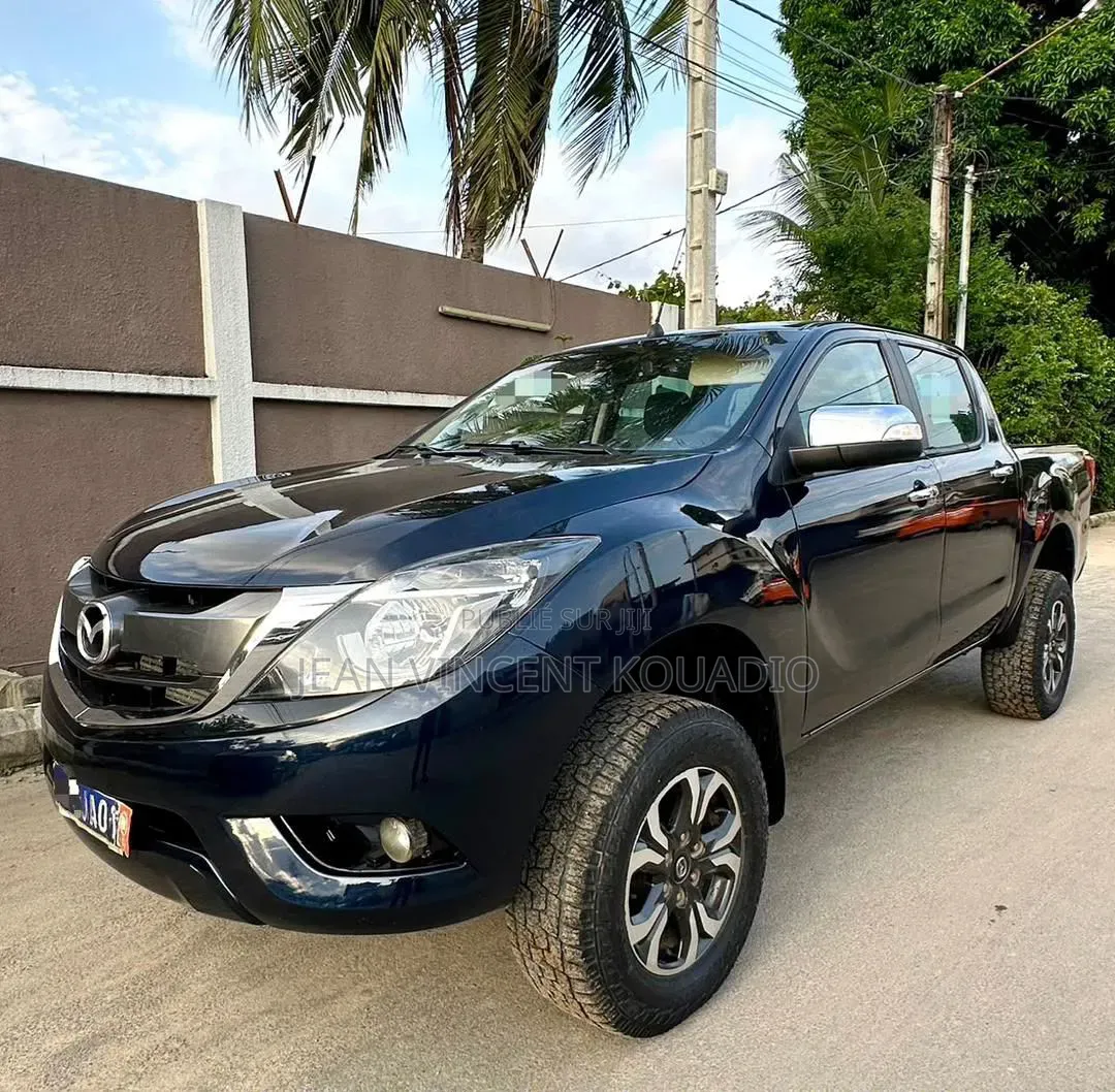 Mazda BT-50 2018 Noir