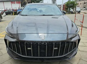 Nouveau MG MG5 Luxury 1.5 CVT 2026 Gris