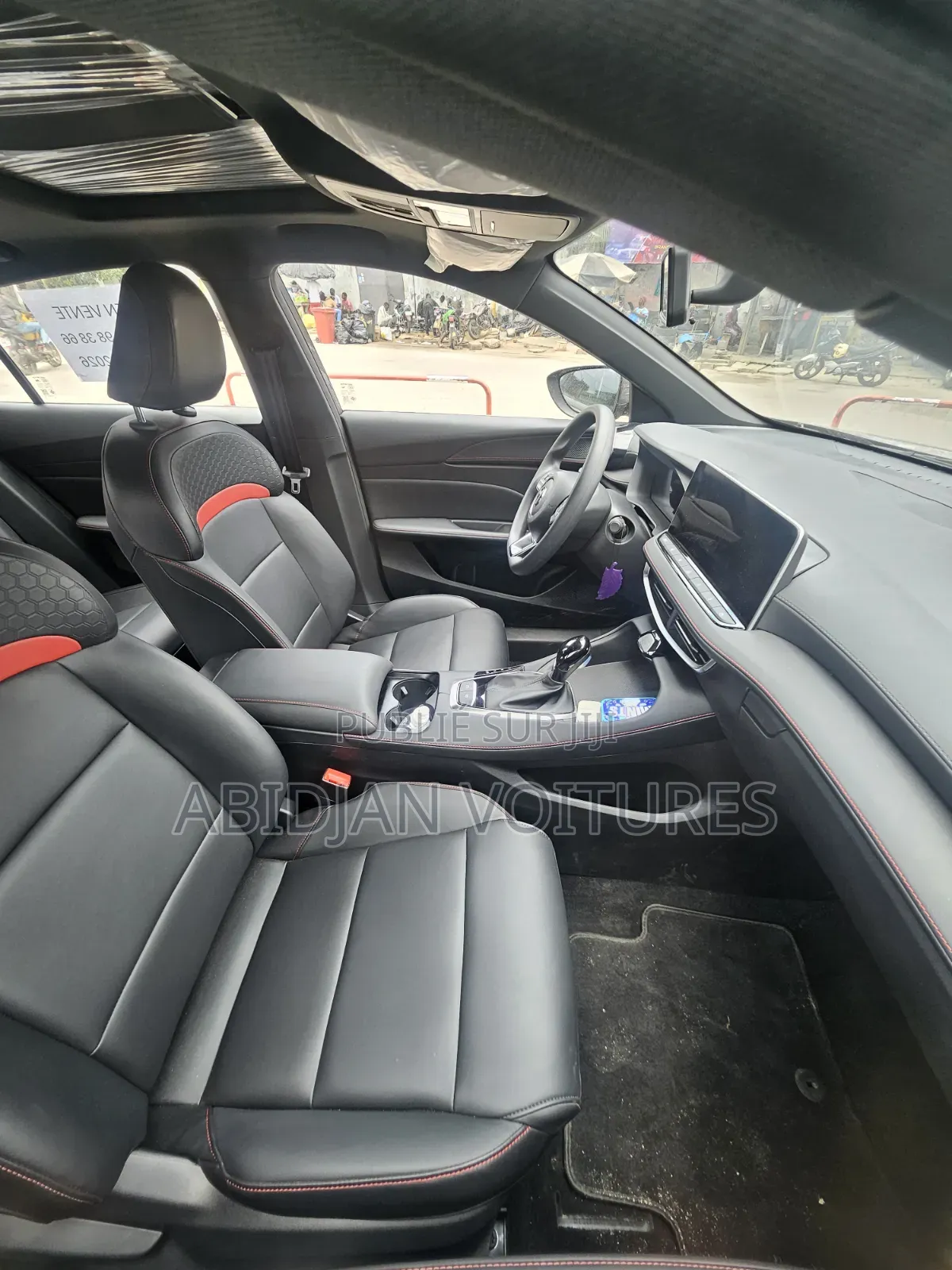 Nouveau MG MG5 Luxury 1.5 CVT 2026 Gris