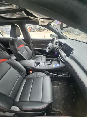 Nouveau MG MG5 Luxury 1.5 CVT 2026 Gris