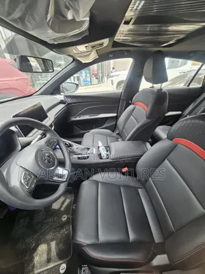 Nouveau MG MG5 Luxury 1.5 CVT 2026 Gris