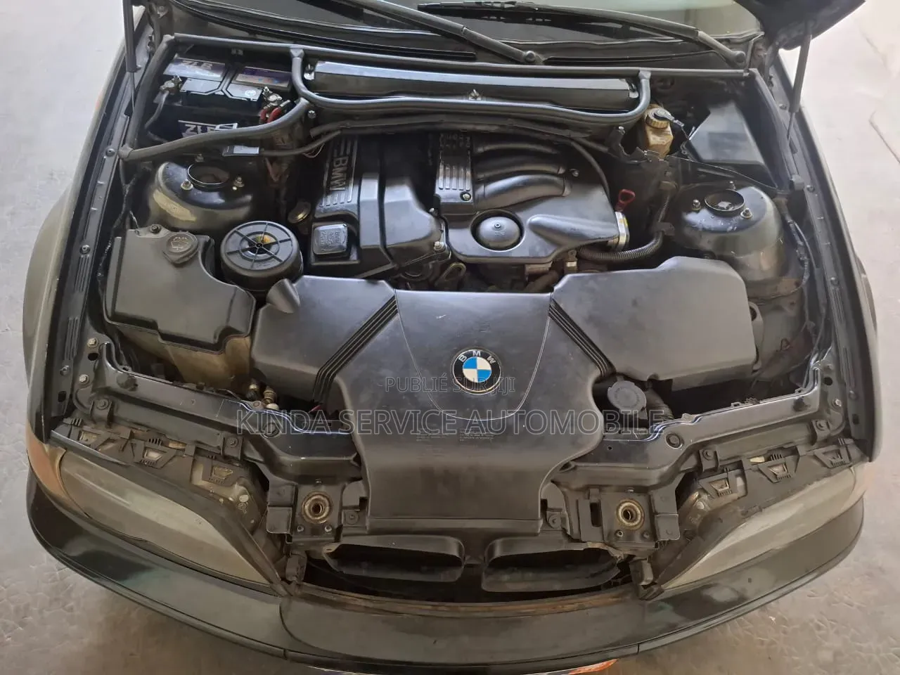BMW 318i 2003 Gris