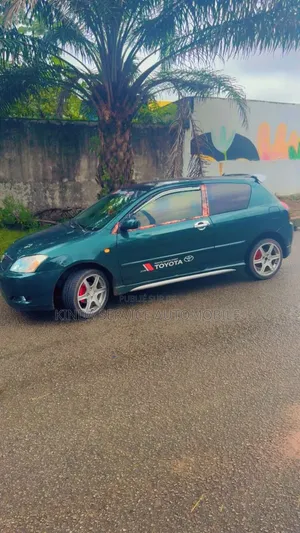 Toyota Corolla Sedan 2004 Vert