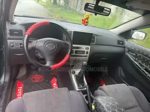 Toyota Corolla Sedan 2004 Vert