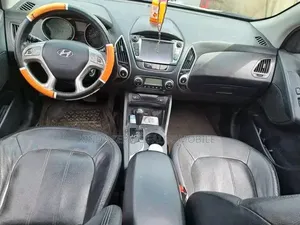 Hyundai Tucson GL FWD 2011 Blanc cassé