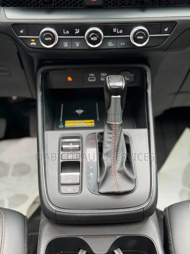Honda CR-V 2024 Gris