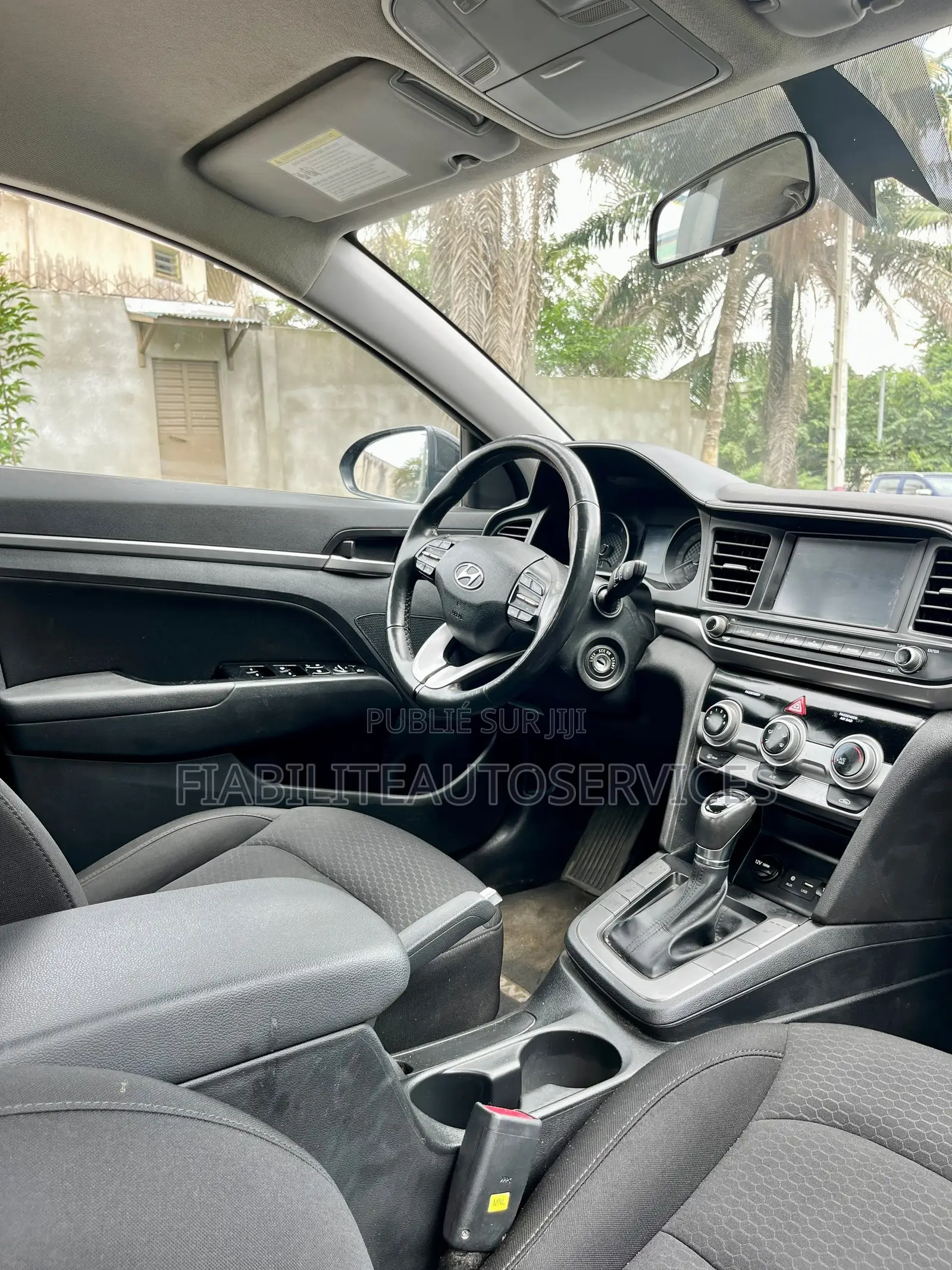 Hyundai Elantra SE 2021 Noir