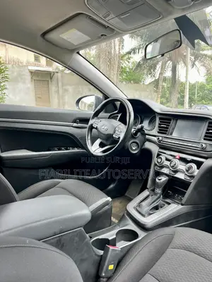Hyundai Elantra SE 2021 Noir