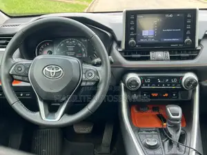 Toyota RAV4 Adventure 2021 Noir