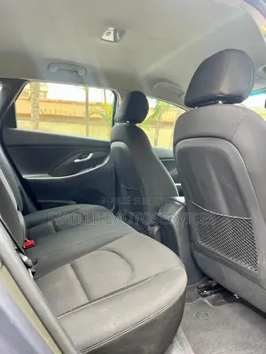 Hyundai Elantra SE 2021 Gris