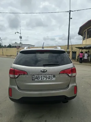 Kia Sorento LX 4dr SUV AWD (2.4L 4cyl 6A) 2015 Gris
