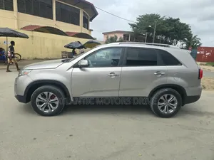 Kia Sorento LX 4dr SUV AWD (2.4L 4cyl 6A) 2015 Gris