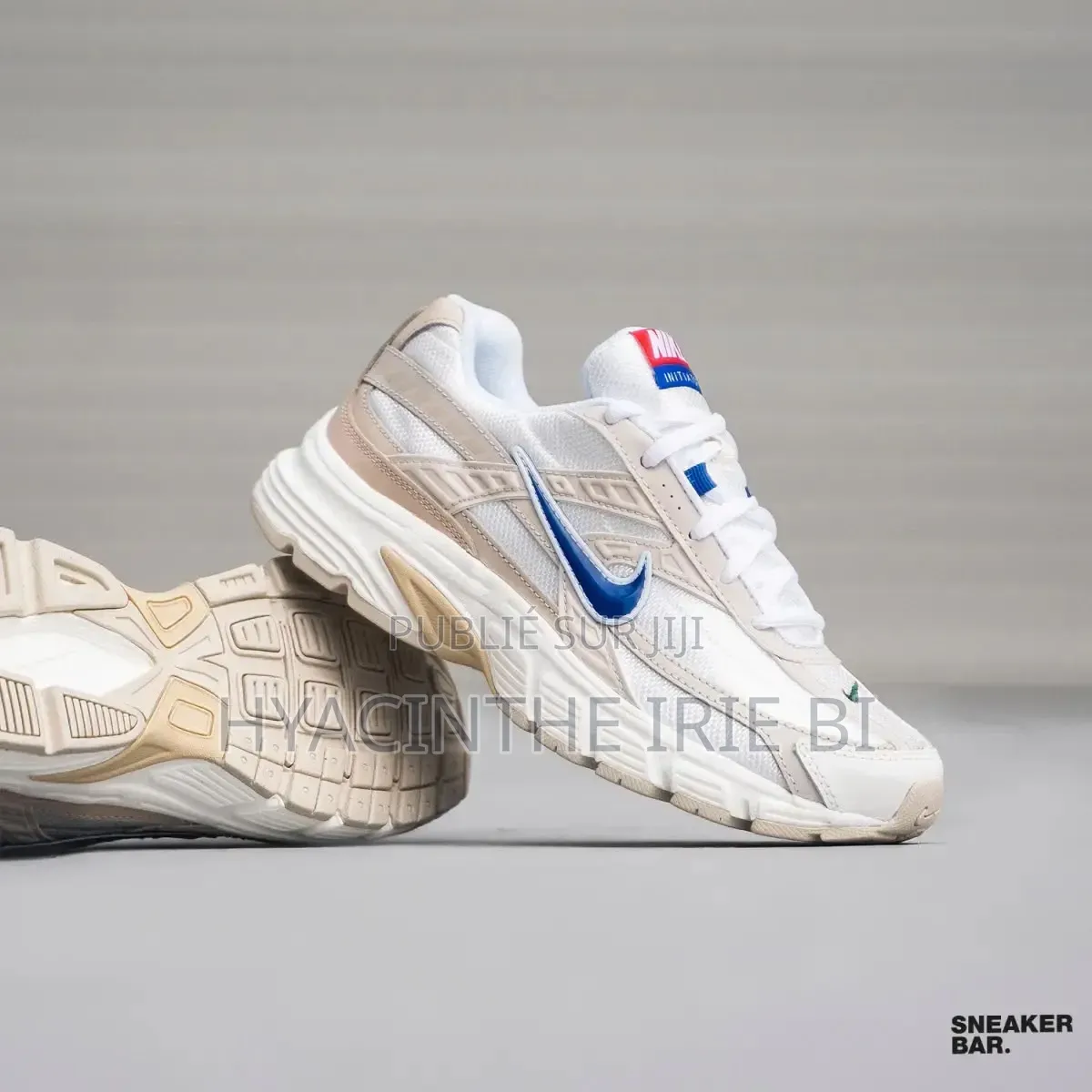  Nike Sneakes Semelles Gomme Original P40-45
Style, Confort,