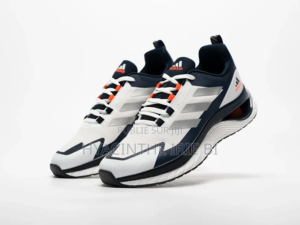  Nike Sneakes Semelles Gomme Original P40-45
Style, Confort,