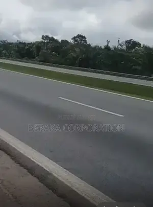 Voici Une Version Très Courte :  AUTOROUTE DU NORD – KM 57  Bord