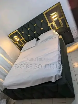 Lit Moderne Lumineux + Matelas