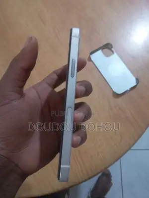 Pomme iPhone 12 64 GB Blanc