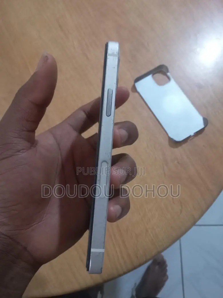 Pomme iPhone 12 64 GB Blanc