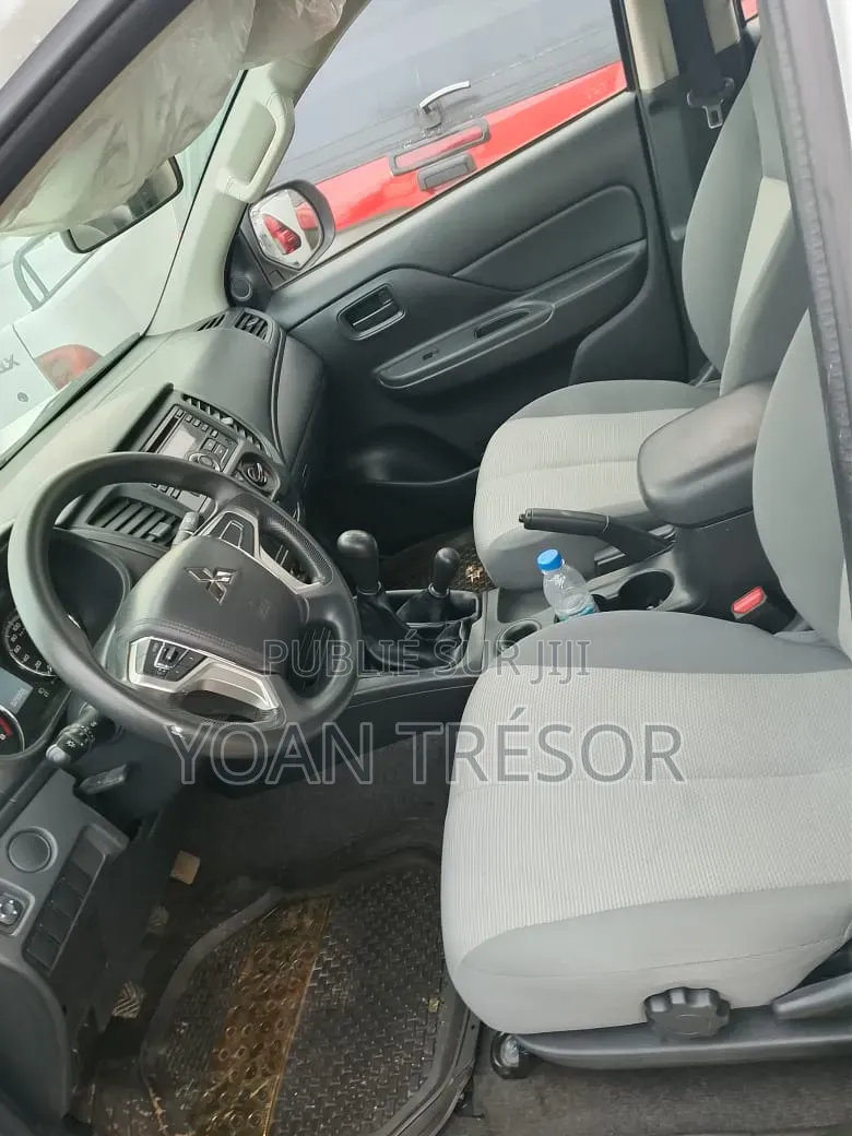 Mitsubishi L200 2022 Blanc