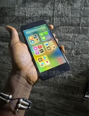 Pomme iPhone 8 Plus 64 GB Noir