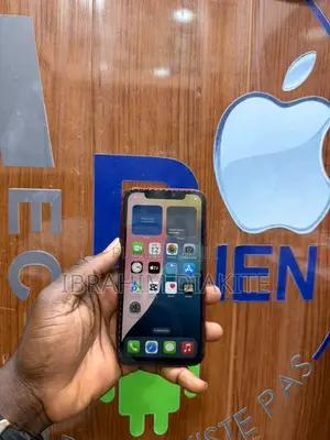 Pomme iPhone XR 64 GB Rouge