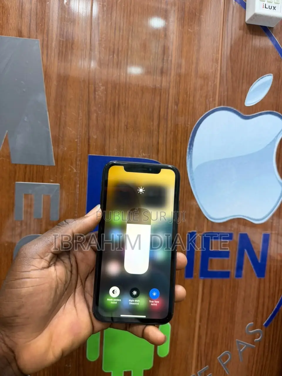 Pomme iPhone XR 64 GB Noir