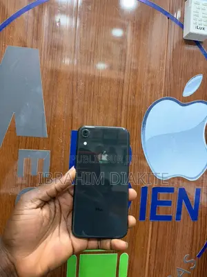 Pomme iPhone XR 64 GB Noir