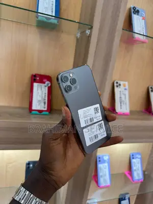 Pomme iPhone 12 Pro 256 GB Noir