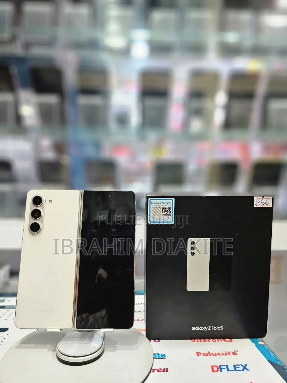 Samsung Galaxy Z Fold4 256 GB Doré