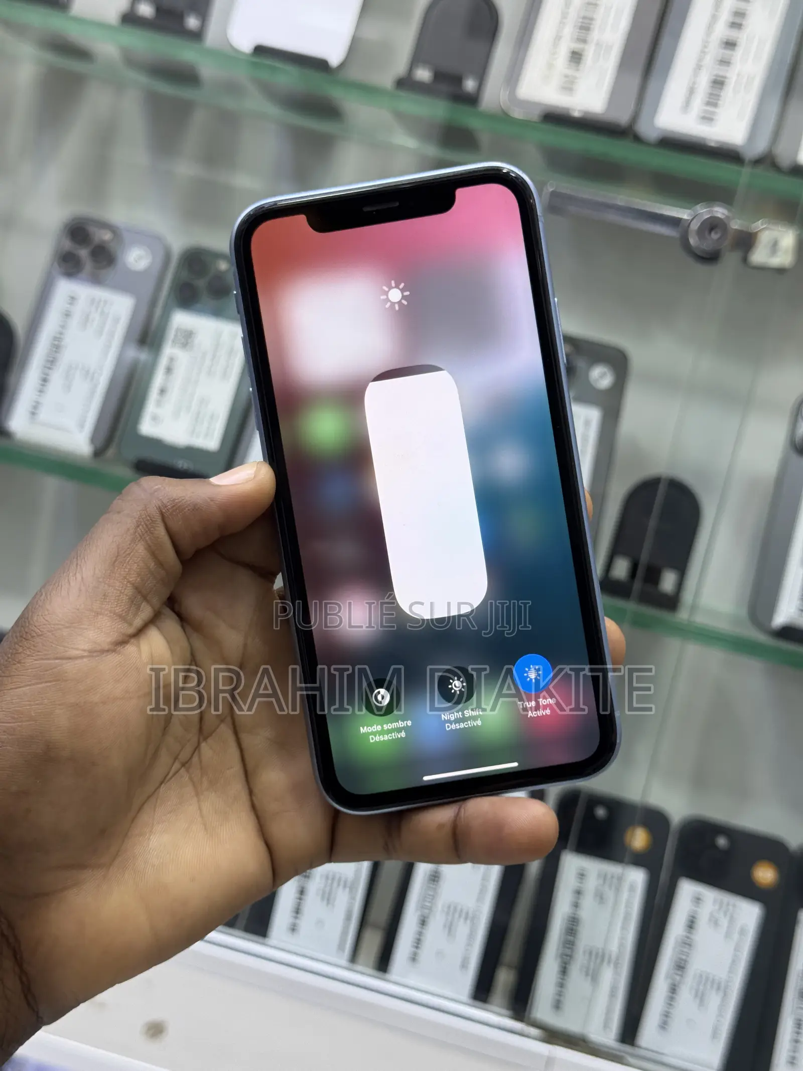 Pomme iPhone XR 64 GB Bleu