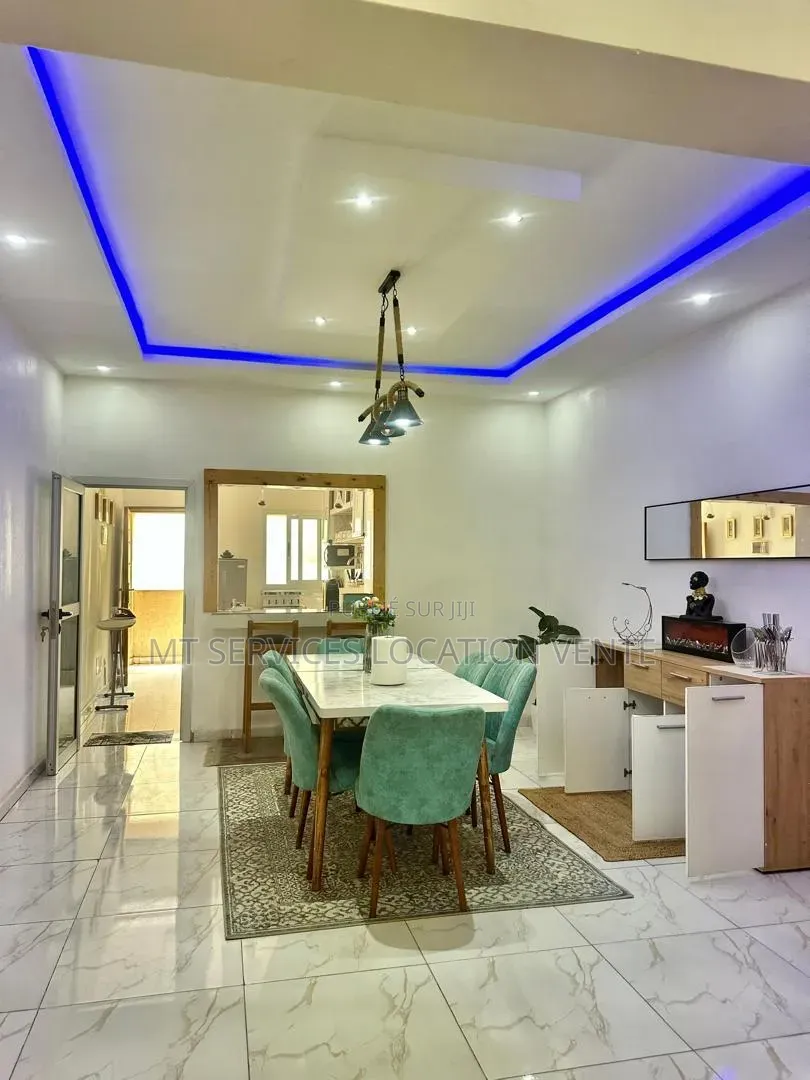 4 Pièces Appartement Meublé a Cocody Riviera Triangle