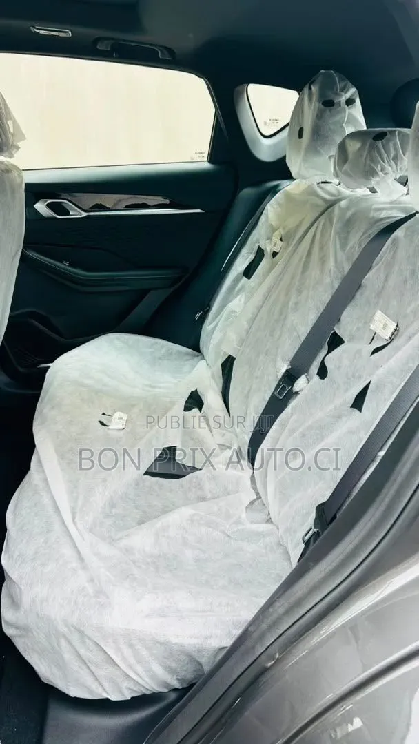 Nouveau Geely Coolray 2025 Gris