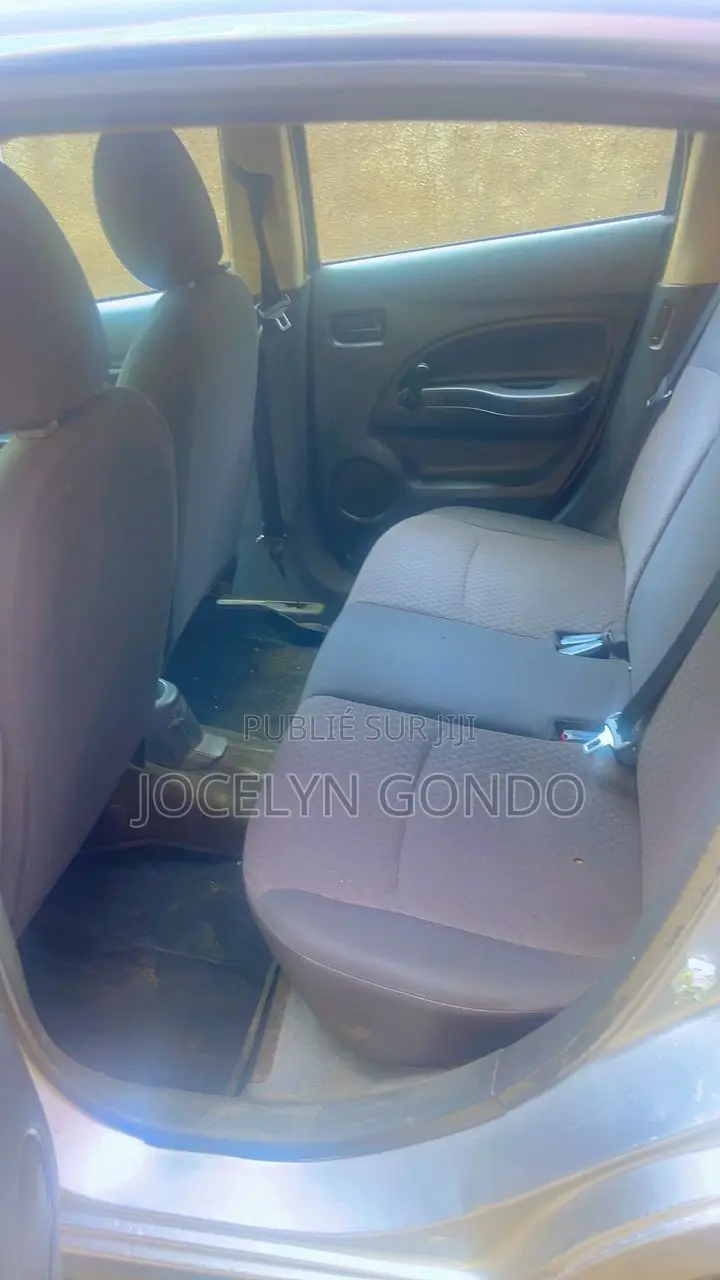 Mitsubishi Mirage 2012 Blanc