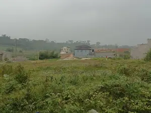  TERRAIN À VENDRE – AYAMAN THOMASSET  Sur La Voie D’Azaguié  Super
