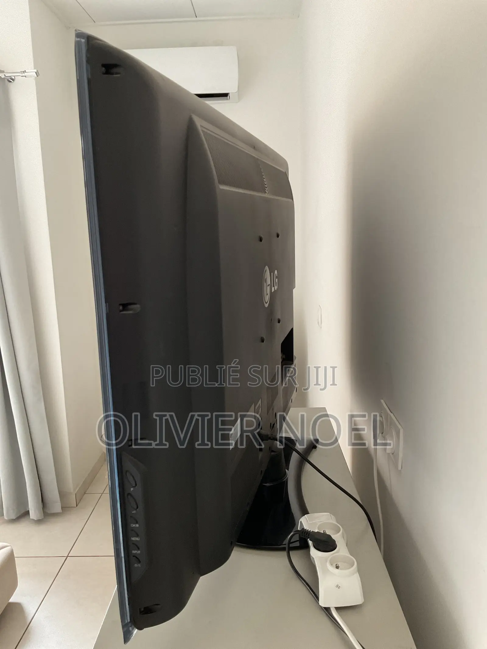 Téléviseur LG 47 Pouces Full HD
