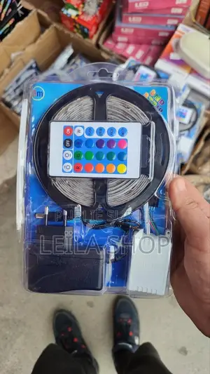 Ruban LED RGB 5050 5M - Kit Complet 16 Couleurs Avec Télécommande IR