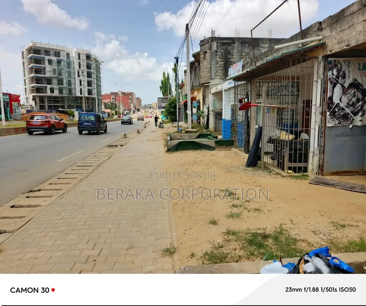 TERRAIN À LOUER – FAYA CITÉ SIR en Bordure De L’Autoroute, Non L