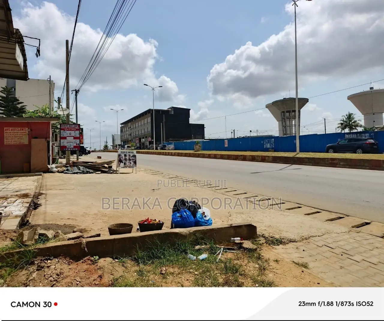 TERRAIN À LOUER – FAYA CITÉ SIR en Bordure De L’Autoroute, Non L