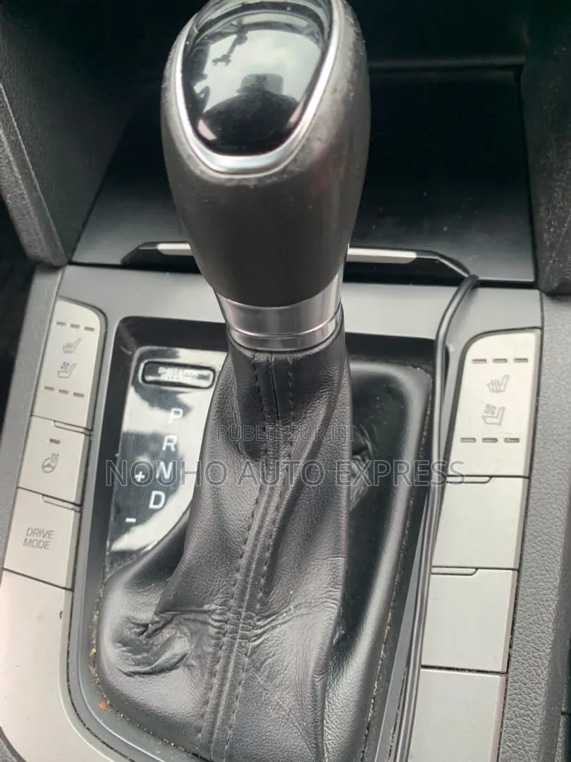 Hyundai Avante 2018 Blanc