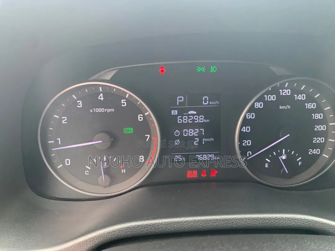 Hyundai Avante 2018 Blanc