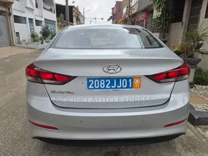 Hyundai Accent 2017 Gris