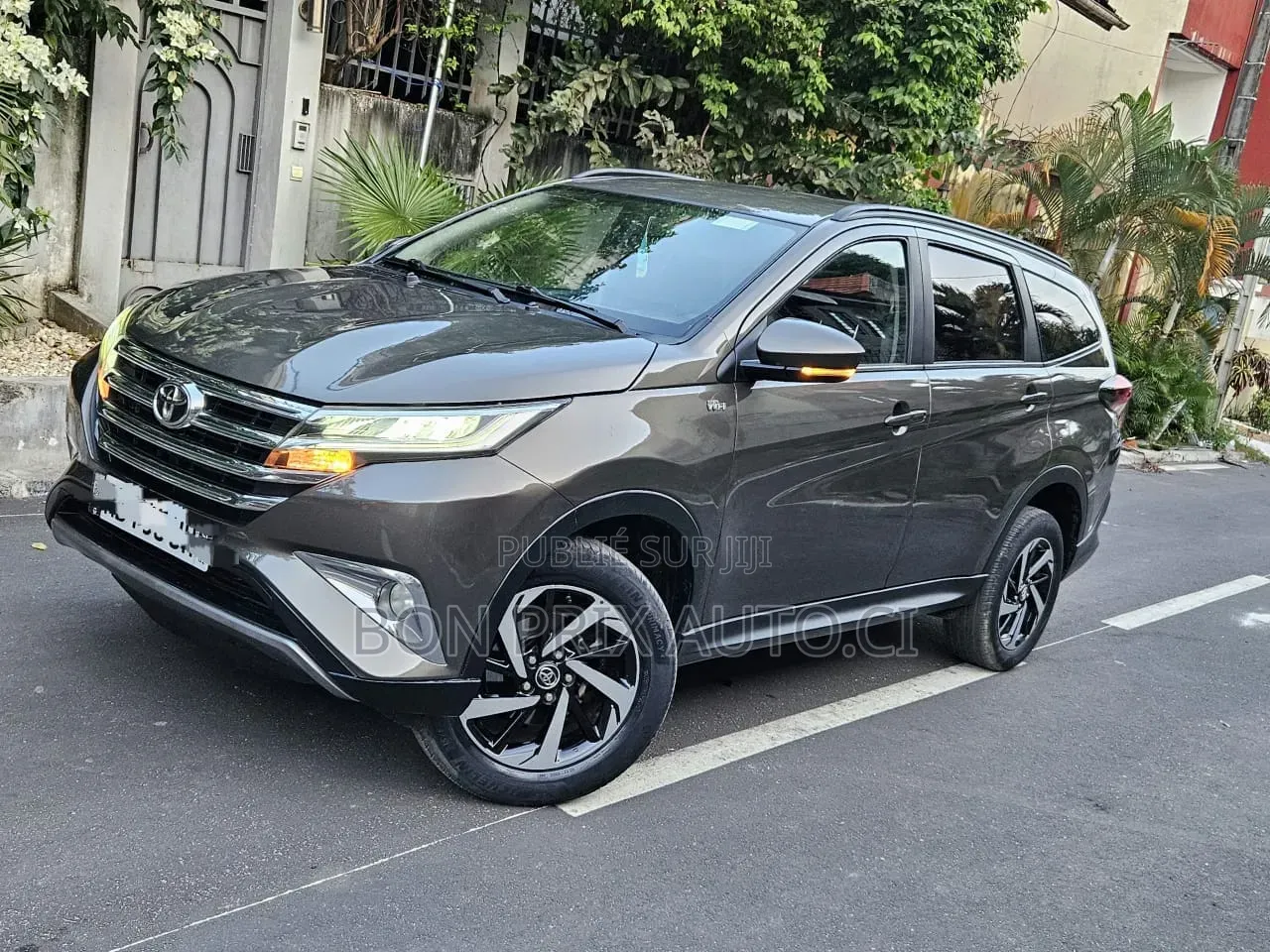 Toyota Rush 1.5 AWD 2021 Gris