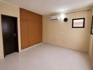 3chbre Duplex dans Achy, Cocody à Louer