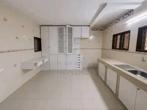 3chbre Duplex dans Achy, Cocody à Louer