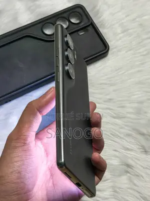 Nouveau Tecno Camon 40 Pro 4G 128 GB Noir