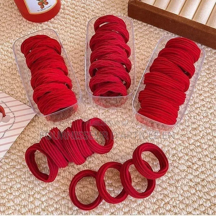 Chouchou Rouge Pour Cheveux.
