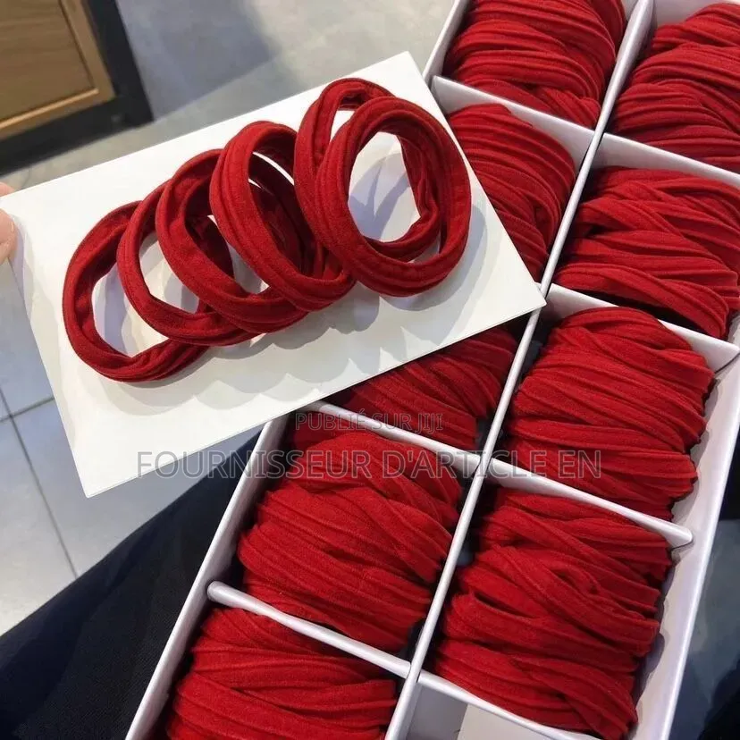 Chouchou Rouge Pour Cheveux.