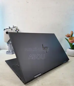 Ordinateur portable HP Envy 15 20GB AMD Ryzen 7 SSD 512GB