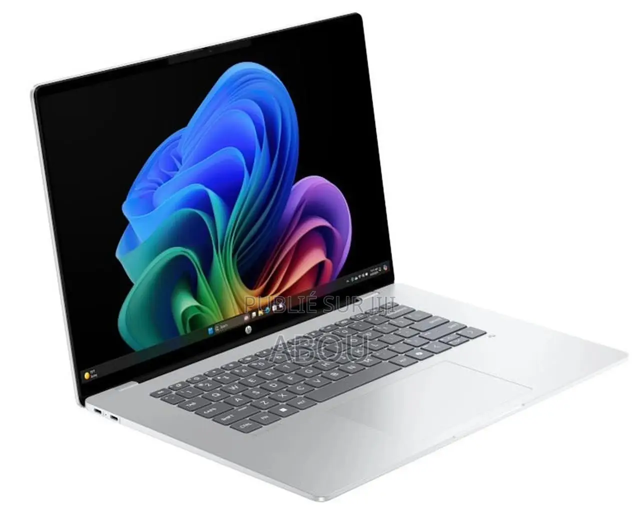 Nouveau HP OmniBook 5 16" 16GB Qualcomm Snapdragon X Elite SSD 512GB